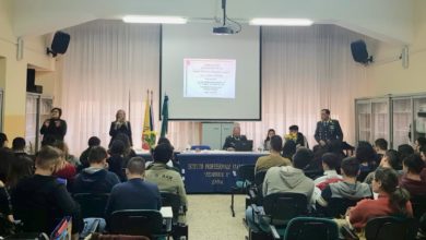 Photo of “Legalità economica”. Gli studenti del Federico II incontrano la guardia di Finanza