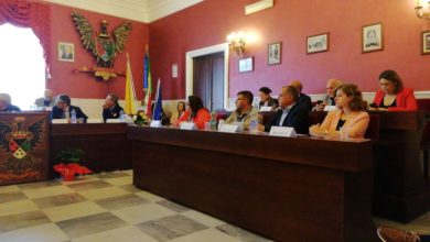 Photo of Settimana nazionale di Protezione civile in provincia di Enna. L’aula consiliare del Comune di Aidone ospita la prima delle due giornate di incontri con i Sindaci della Provincia