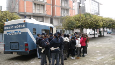 Photo of Campagna permanente della Polizia di Stato contro la violenza di genere «Questo non è amore».