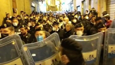 Photo of Momenti di tensione ieri alla processione di Barrafranca.